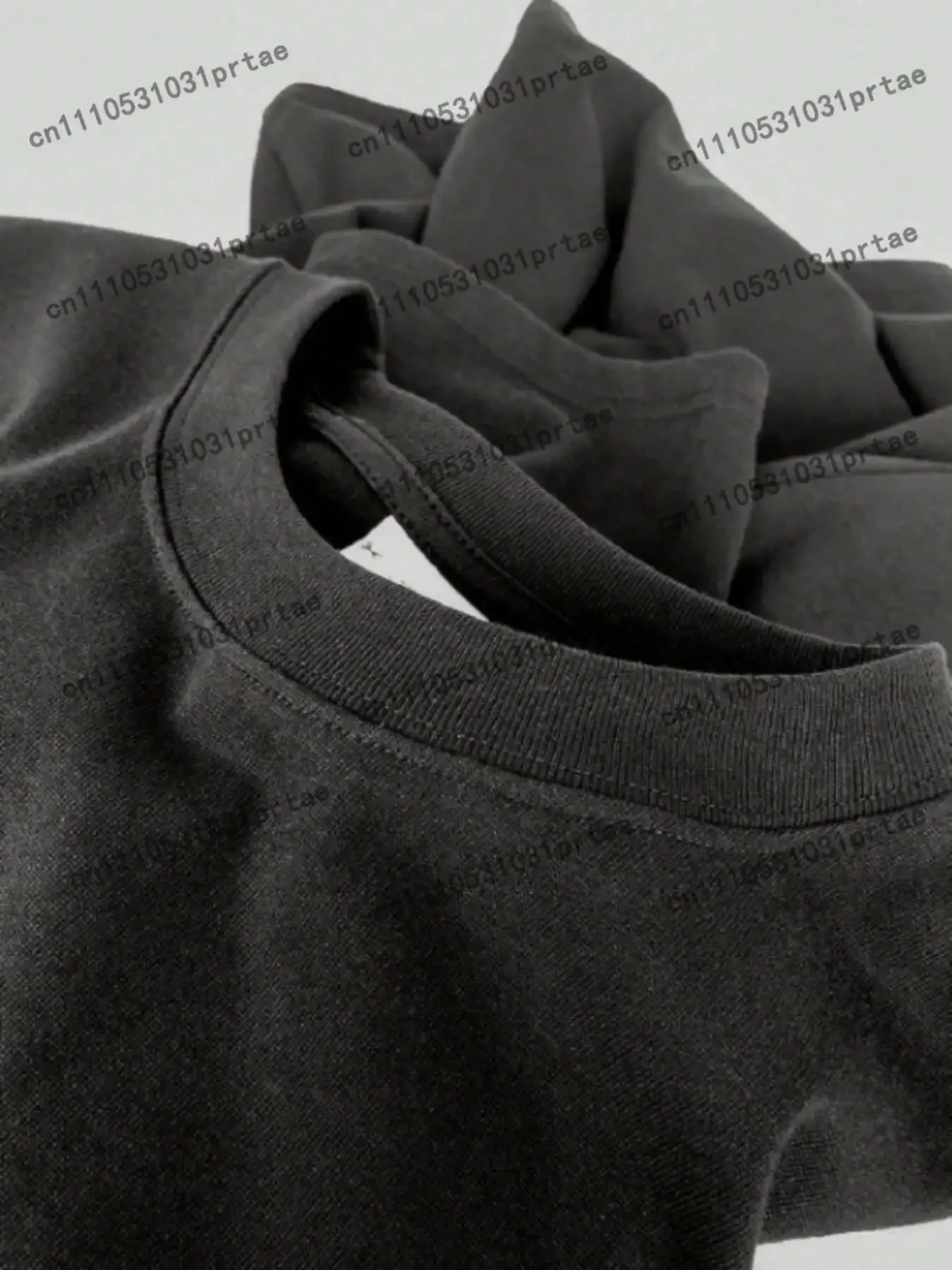 เสื้อยืดลายกราฟิกสีดำ 100% ผ้า - Streetwear Brand With Eye บทวิจารณ์และราคา